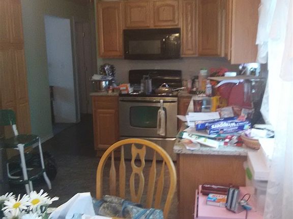 3rd image of 14415 W Cameron Rd