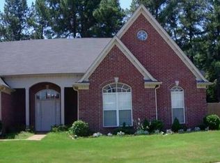 7195 Brook Mill Dr, Memphis, TN 38125