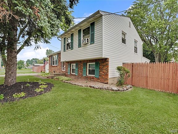 2nd image of 233 Dean Rd