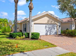 8455 SE Retreat Dr, Hobe Sound, FL 33455