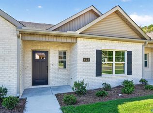405 Clyde Ln, Hartselle, AL 35640