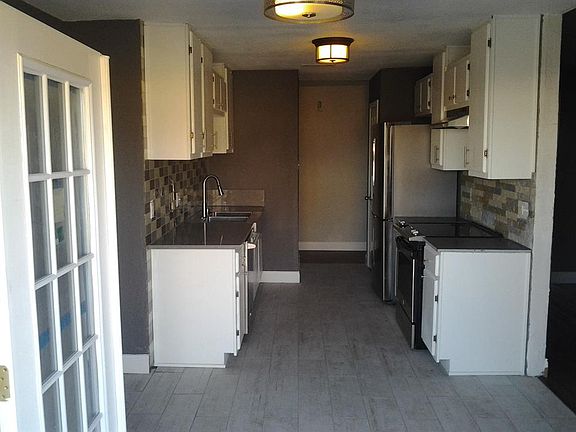 4th image of 10227 Woodlot Dr