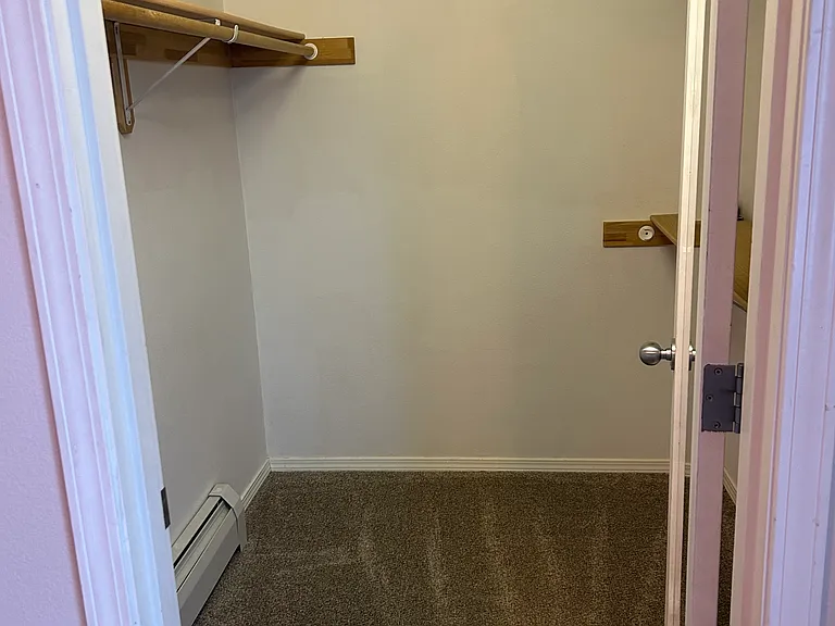 7464 Meadow St — Photo 13