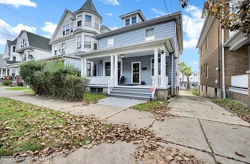 355 N Main St Photo 1