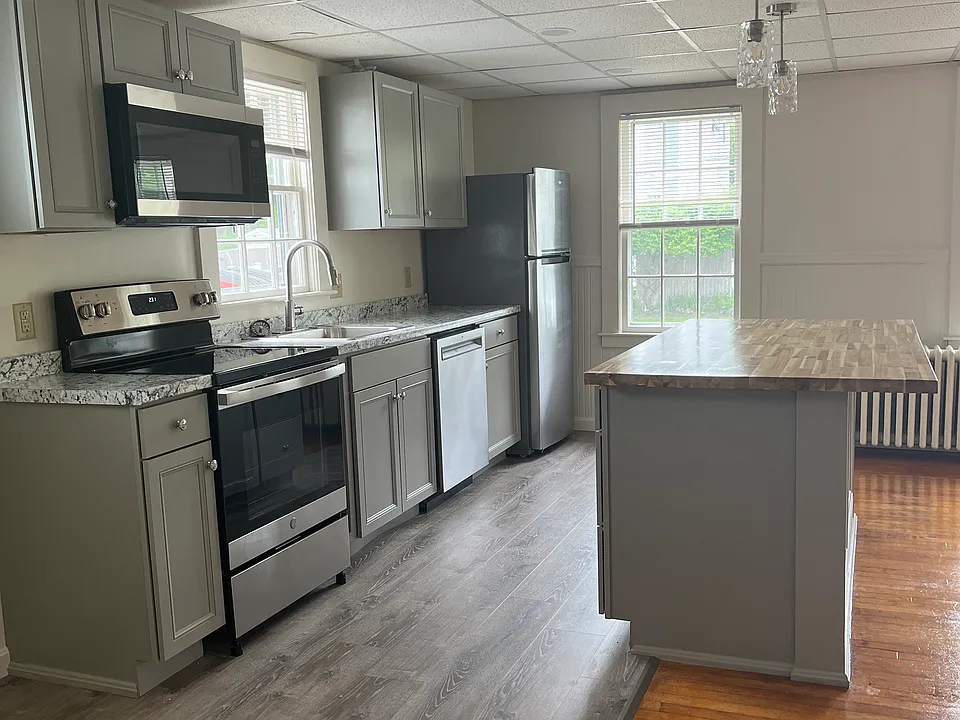 14 Myrica Ave #2