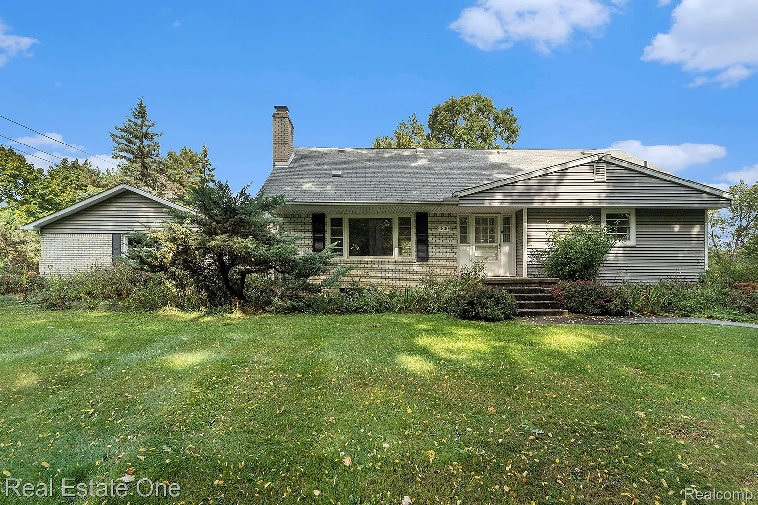 1800 Silverbell Rd photo 1