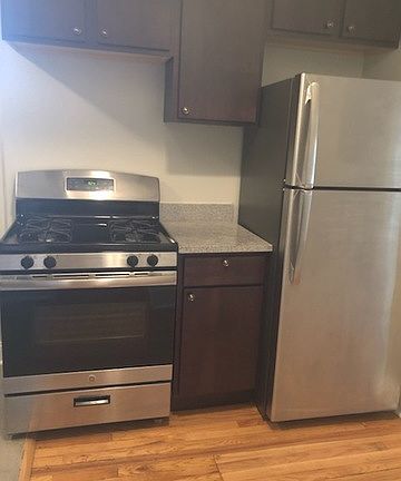 2nd image of 6738 N Lakewood Ave #2