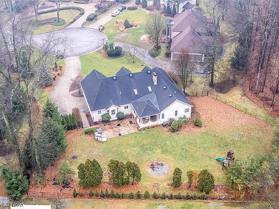 2nd image of 5231 Oyster Bay Dr
