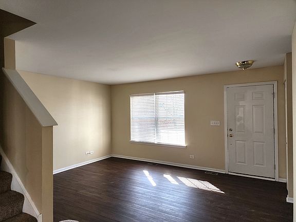2nd image of 937 Briarcliff Dr