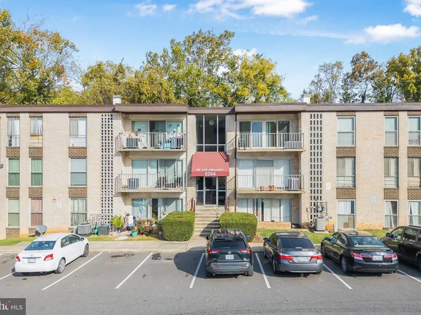 5204 Newton St APT 304, Bladensburg, MD 20710
