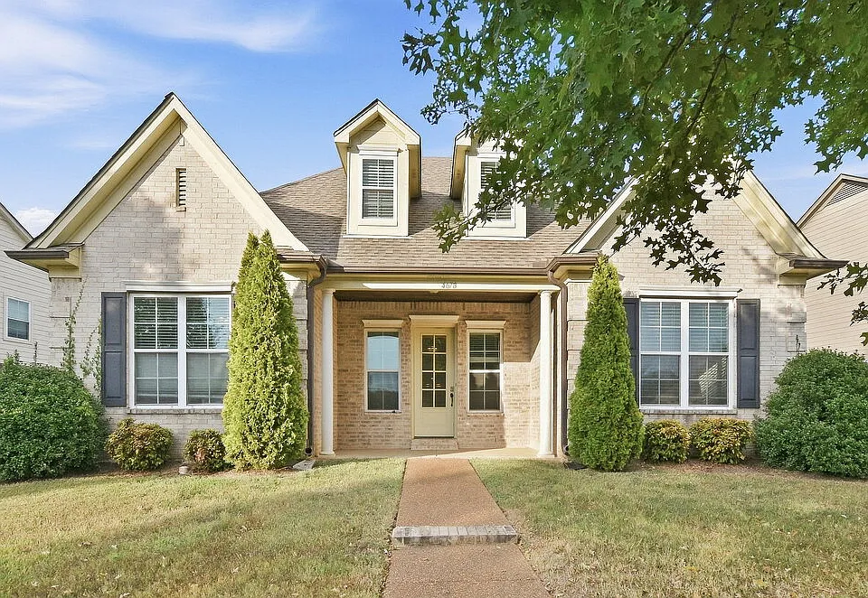 4678 W Dublin