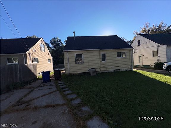3rd image of 3850 E 190th St