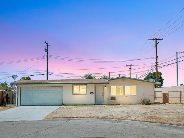 2005 W Oldfield St, Lancaster, CA 93536