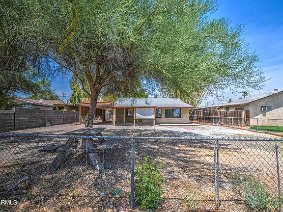 3rd image of 8022 E 6TH Avenue