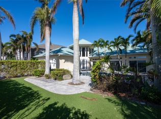 31 Sunset Bay Dr, Belleair, FL 33756