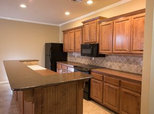602 E Aquarium Pl #E, Jenks, OK 74037