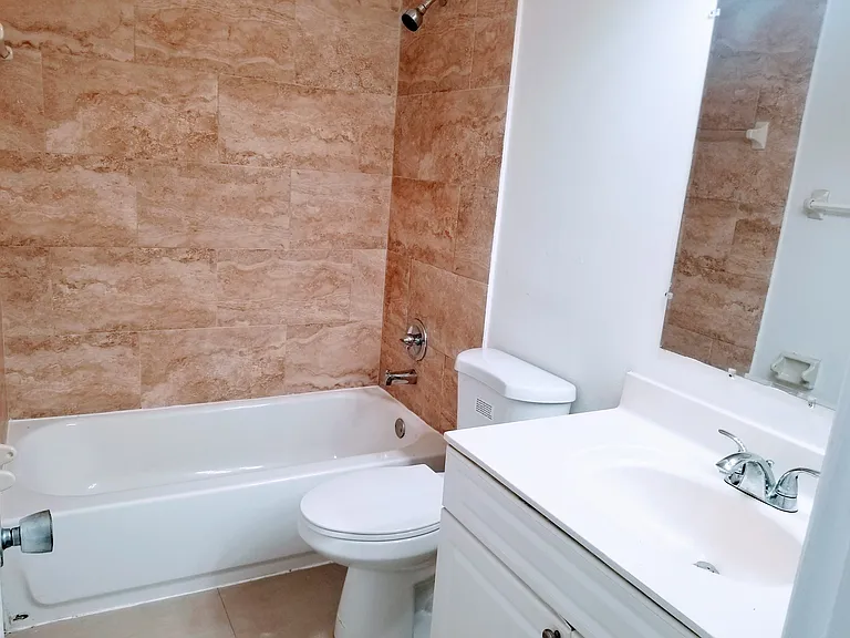 6943 SW 40th St #11-R — Photo 5