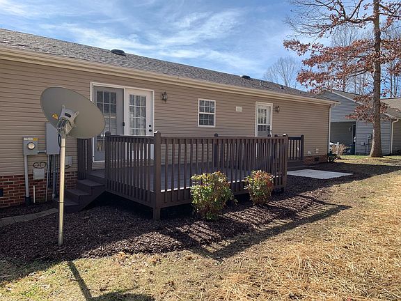 5th image of 185 Stoneridge Dr
