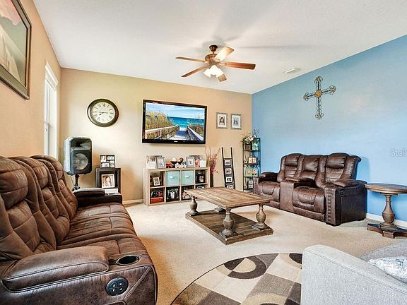 5th image of 220 Grande Lake Dr