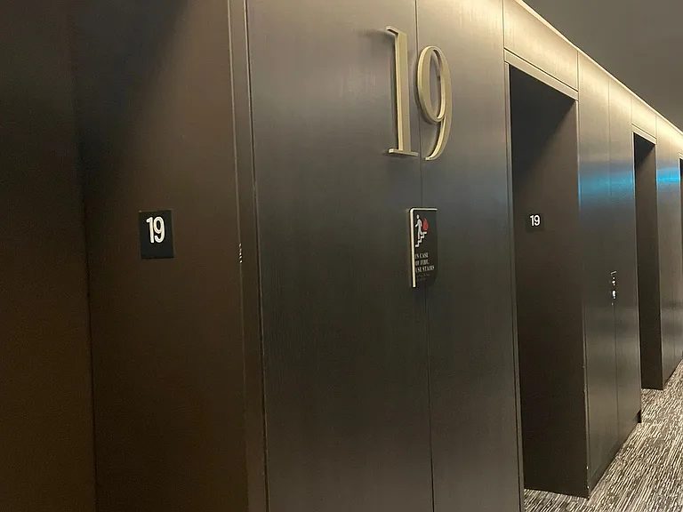 11 Yorkville Ave W #1913 — Photo 7