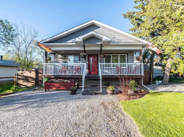 5007 57th St, Alberta Beach, AB T0E 0A0