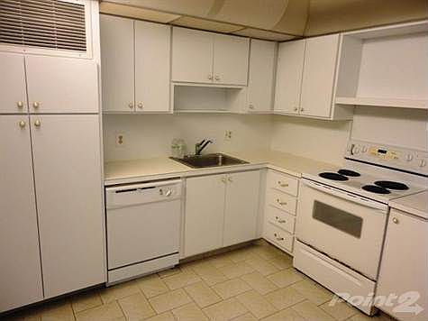 3rd image of 2801 NE 183rd St APT 1912W