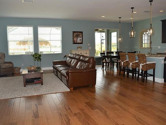 2nd image of 8254 Nandina Dr