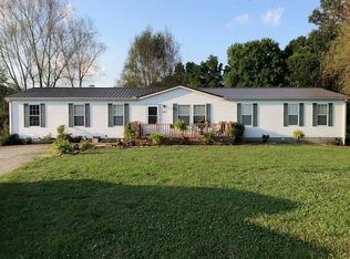 1029 Boles Beaty Rd, Alpine, TN 38543
