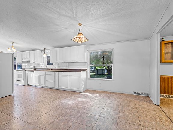 5th image of 1031 Fox Ave