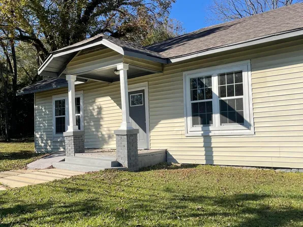 300 Mulberry St, Vaiden, MS 39176