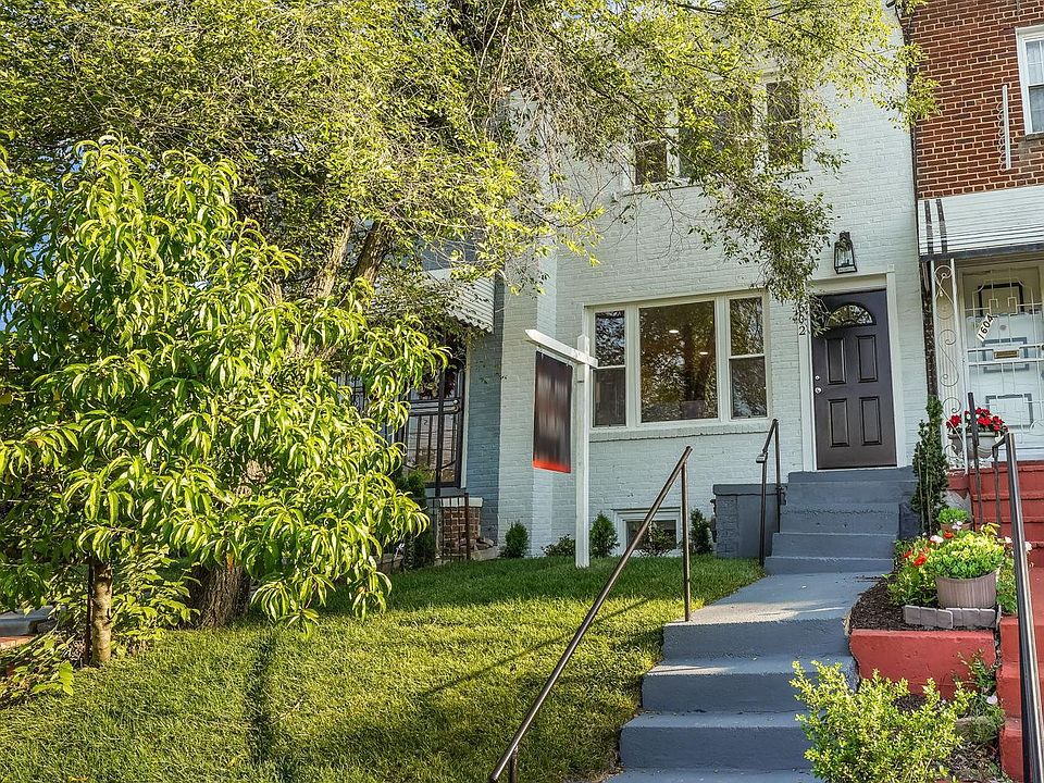 1st image of 1602 W St NE