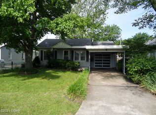 910 Roosevelt Ave, Joplin, MO 64801