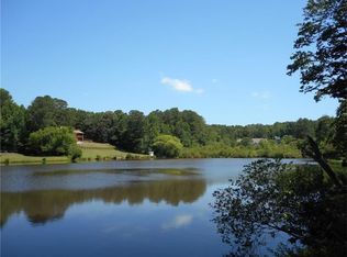 47 Lake Overlook Dr, White, GA 30184