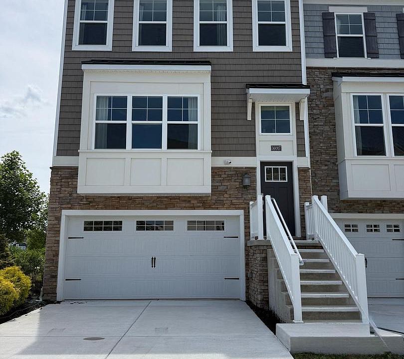 1st image of 36007 Auburn Way