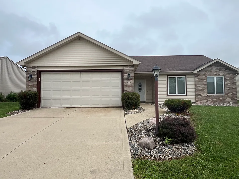 517 River Rock Pass