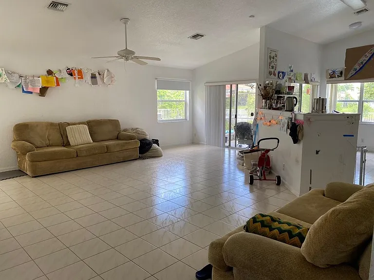 4080 Sea Grape Cir — Photo 5