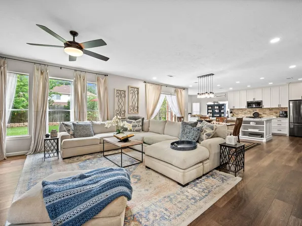 814 Legend Spring Dr, Katy, TX 77494