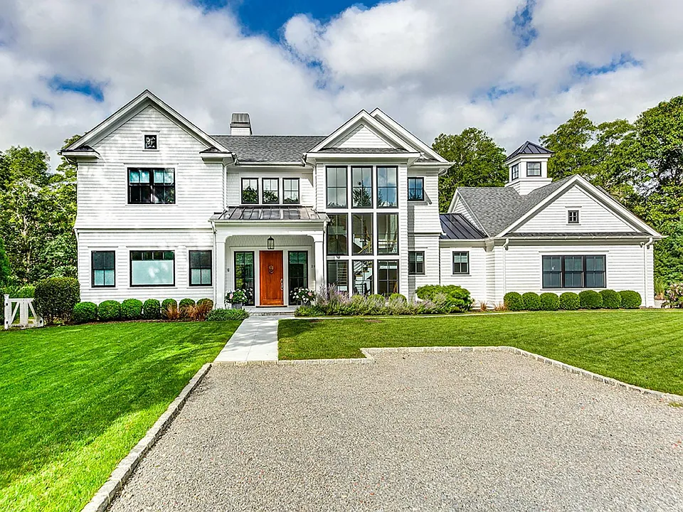 Georgica Woods Ln