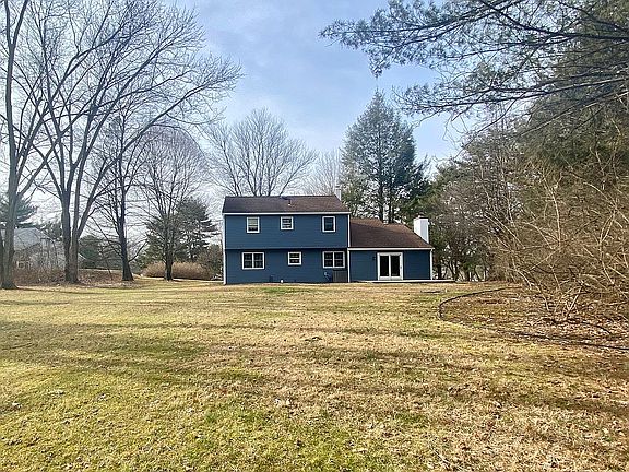 4th image of 116 Christine Dr