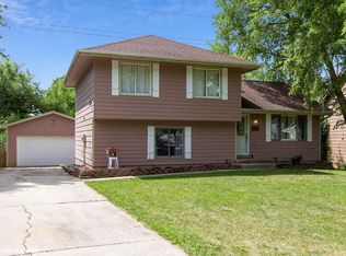 3746 SE 19th St, Des Moines, IA 50320