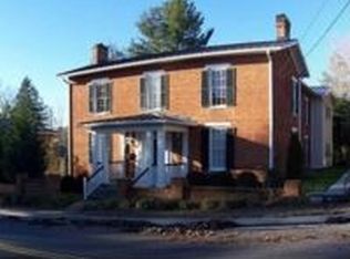 133 College St, Abingdon, VA 24211