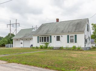 864 Leyte St, Manchester, NH 03102