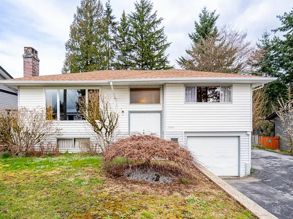 2293 Warrenton Ave, Coquitlam, BC V3K 3M4