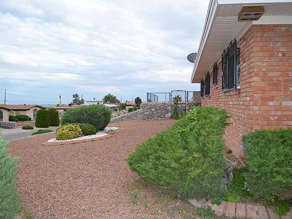 2nd image of 3436 Montridge Ct