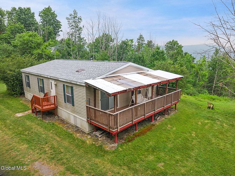 4th image of 127 Grassy Road