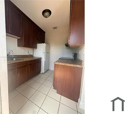 1015 NE 112th St #S — Photo 12