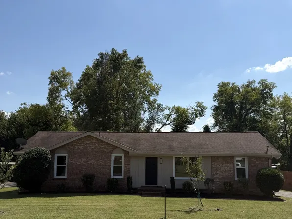 102 Peartree Dr, Hendersonville, TN 37075