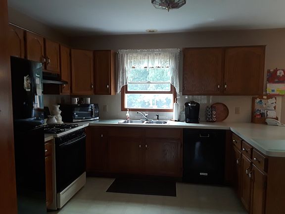 5th image of 11 Trentwood Trl