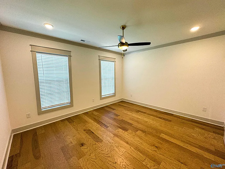 119 Bullpen Aly — Photo 20