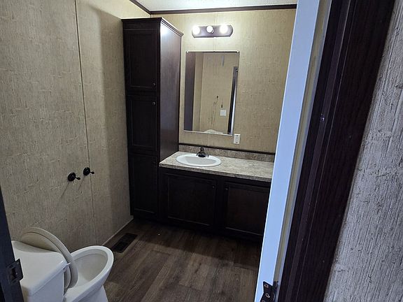 4th image of 803 W Irish Ridge Rd #27